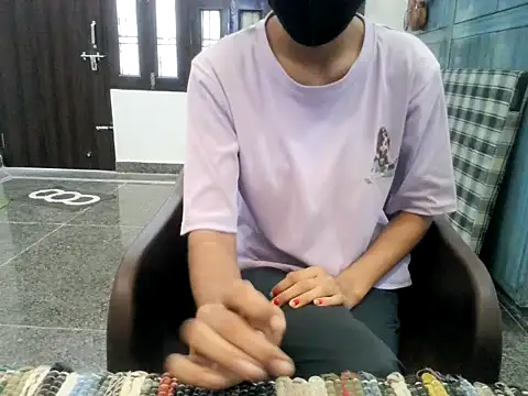 Snapshot of Aarohi_An chatting on 10-16-25, 04:46 Aarohi An online show from 10-16-25, 04:46