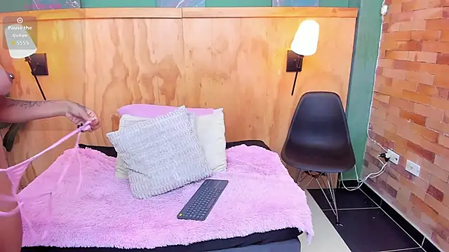 milavega  online show from 03-23-26, 12:09