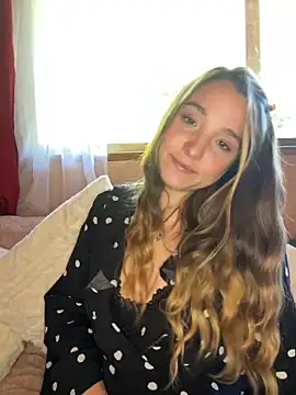 Snapshot of sashapulse chatting on 10-27-25, 02:43 sashapulse online show from 10-27-25, 02:43