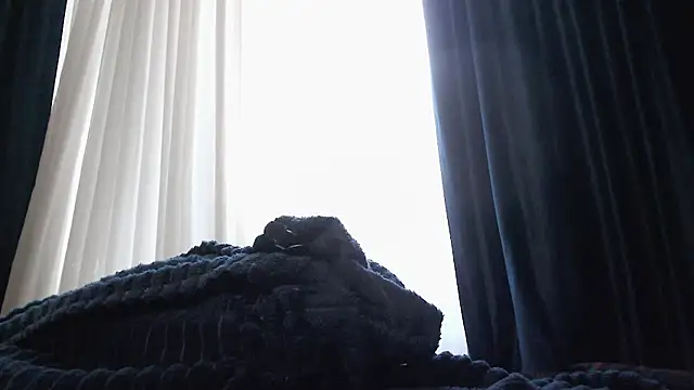 Snapshot of tokyomeow chatting on 11-20-25, 06:24 tokyomeow online show from 11-20-25, 06:24