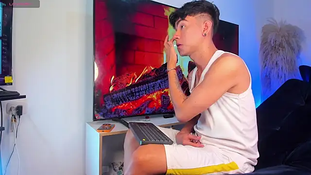 Steven baby69 online show from 10-28-25, 03:10