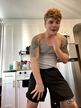 Snapshot of King_Kev_ chatting on 10-22-25, 05:02 King Kev online show from 10-22-25, 05:02