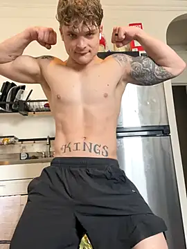 Snapshot of King_Kev_ chatting on 12-17-25, 05:41 King Kev online show from 12-17-25, 05:41