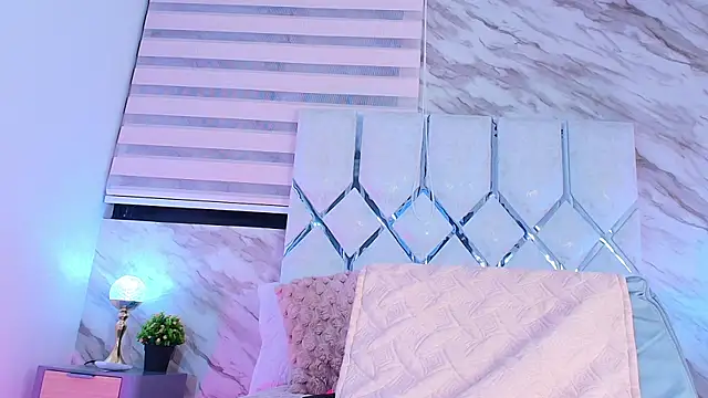 Snapshot of cataleya_ebony_ chatting on 12-03-25, 03:03 cataleya ebony online show from 12-03-25, 03:03