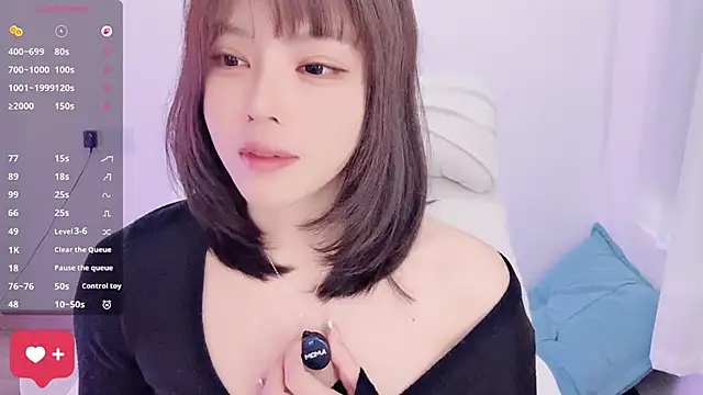 Snapshot of yara_hot1 chatting on 12-17-25, 12:27 yara hot1 online show from 12-17-25, 12:27