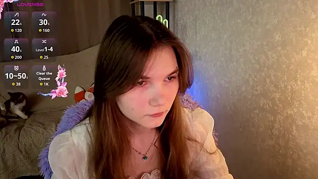 Snapshot of Nika_OMG chatting on 10-11-25, 07:34 Nika OMG online show from 10-11-25, 07:34