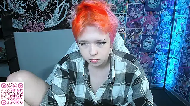 CarolineRichter online show from 11-24-25, 02:44