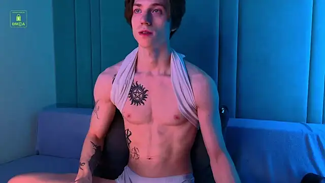 Snapshot of ares_pallini chatting on 11-30-25, 04:27 ares pallini online show from 11-30-25, 04:27