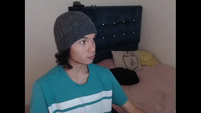 Xoxo Smiles online show from 09-19-25, 03:24