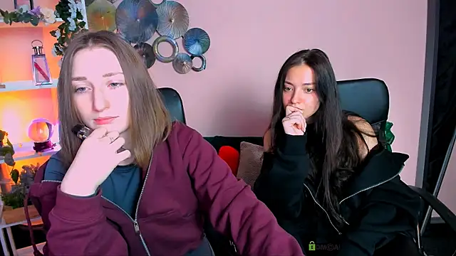 eva smiith  online show from 04-13-26, 05:46