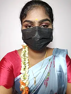 Snapshot of Tamil_Princess12 chatting on 10-05-25, 05:44 Tamil Princess12 online show from 10-05-25, 05:44