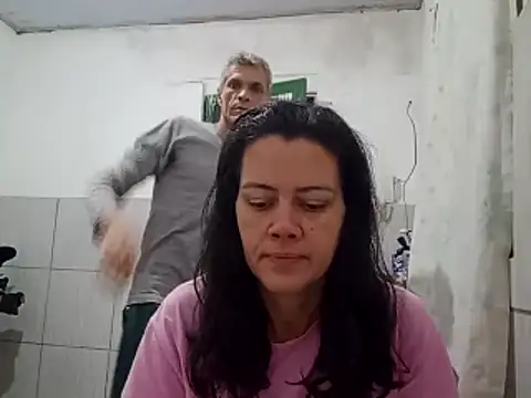 Snapshot of BrenoAvelar chatting on 05-23-26, 05:45 BrenoAvelar online show from 05-23-26, 05:45