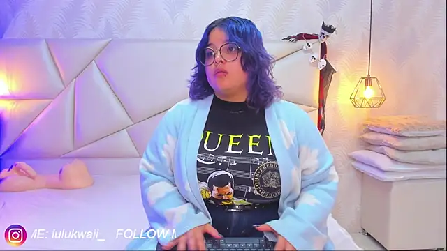 lulukawai16 online show from 10-29-25, 07:04