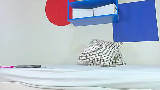 RiriiBrunette   online show from 12-18-25, 12:55