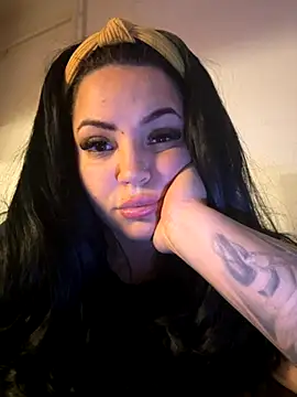 Snapshot of sexybunny18255 chatting on 10-06-25, 07:00 sexybunny18255 online show from 10-06-25, 07:00