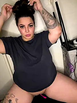 Snapshot of sexybunny18255 chatting on 01-05-26, 08:56 sexybunny18255 online show from 01-05-26, 08:56