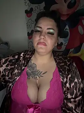 Snapshot of sexybunny18255 chatting on 04-12-26, 06:35 sexybunny18255 online show from 04-12-26, 06:35