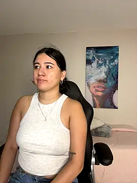 Snapshot of chloekitty69 chatting on 11-29-25, 11:13 chloekitty69 online show from 11-29-25, 11:13