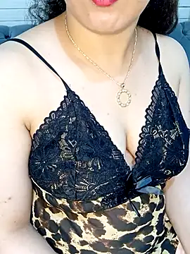 Queen-15 online show from 11-22-25, 06:12