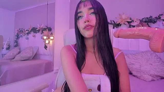 Snapshot of Rachell_Ross_ chatting on 12-13-25, 07:53 Rachell Ross online show from 12-13-25, 07:53