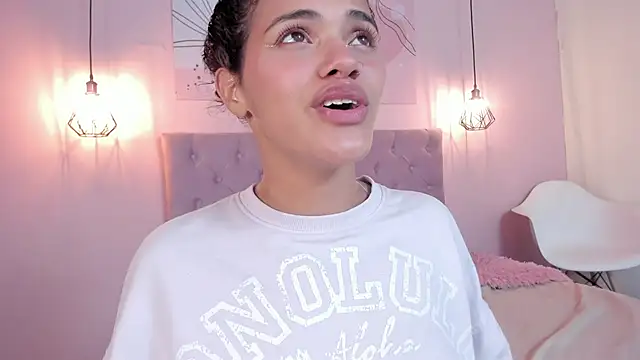 Snapshot of ATENA_JB chatting on 10-11-25, 04:12 ATENA JB online show from 10-11-25, 04:12