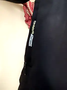 RAYI Queen 4 online show from 11-29-25, 03:20