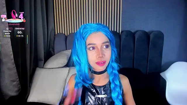 Snapshot of Gina_77 chatting on 09-18-25, 02:08 Gina 77 online show from 09-18-25, 02:08
