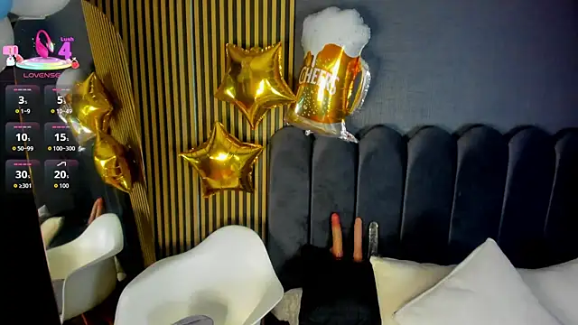 Snapshot of Gina_77 chatting on 10-03-25, 12:02 Gina 77 online show from 10-03-25, 12:02