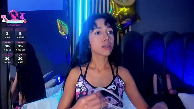 Snapshot of Gina_77 chatting on 10-07-25, 12:35 Gina 77 online show from 10-07-25, 12:35