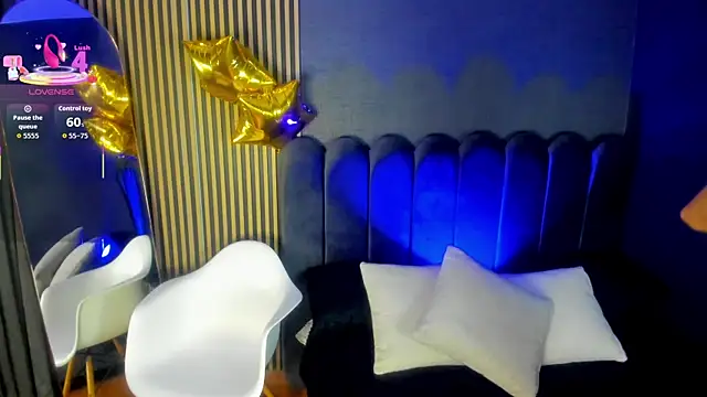 Snapshot of Gina_77 chatting on 10-10-25, 12:15 Gina 77 online show from 10-10-25, 12:15