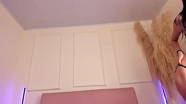 Lilily lv online show from 09-19-25, 12:23