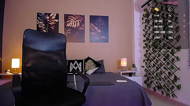 Snapshot of ChristopherBlack_ chatting on 02-13-26, 01:18 ChristopherBlack online show from 02-13-26, 01:18