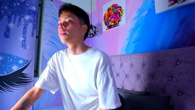 MaxiWildd online show from 11-30-25, 01:15