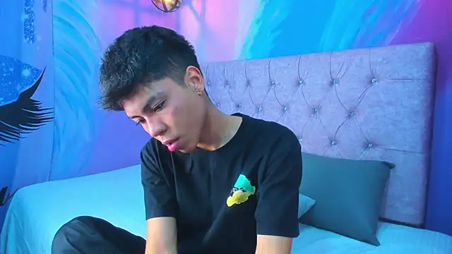 MaxiWildd online show from 06-02-26, 01:02