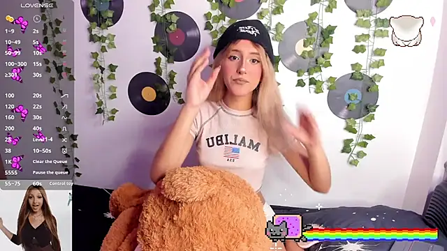 Amy Moonlight online show from 09-18-25, 09:06