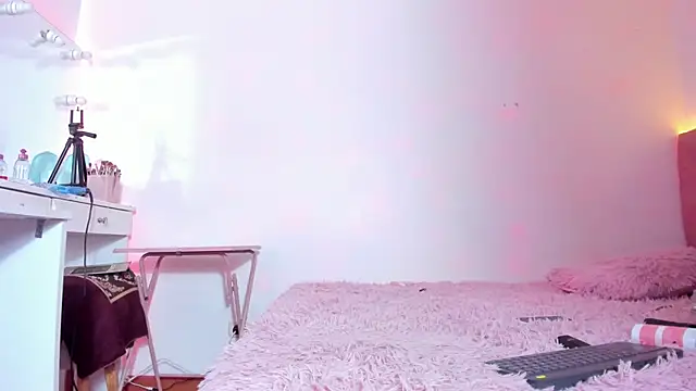 gabi steele online show from 12-13-25, 08:25