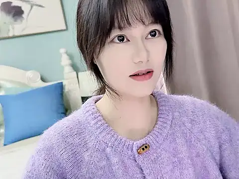 sarah111 online show from 10-20-25, 02:45