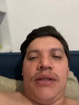 Snapshot of michael877675 chatting on 02-25-26, 05:39 michael877675 online show from 02-25-26, 05:39