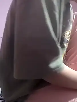 Snapshot of sasud2 chatting on 11-06-25, 02:23 sasud2 online show from 11-06-25, 02:23