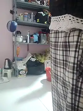 Snapshot of sasud2 chatting on 11-17-25, 02:01 sasud2 online show from 11-17-25, 02:01