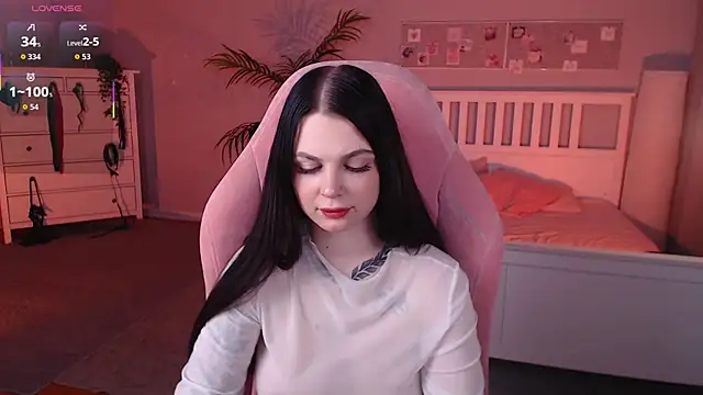 Michela Fruet online show from 10-20-25, 01:06