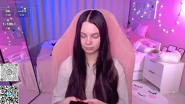 Snapshot of Michela_Fruet chatting on 05-09-26, 01:11 Michela Fruet online show from 05-09-26, 01:11