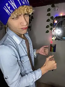 Bryan ale22 online show from 12-21-25, 08:10