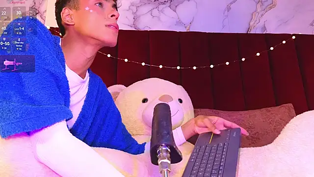 PrincePoppy online show from 11-21-25, 08:40