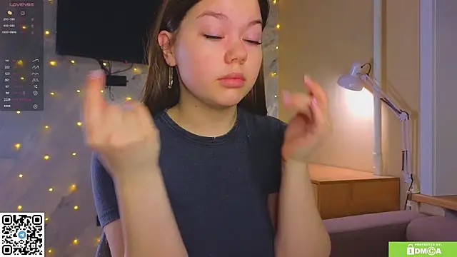 Snapshot of miss_bubbles_ chatting on 02-25-26, 12:42 miss bubbles online show from 02-25-26, 12:42