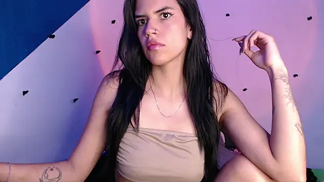 Snapshot of 9Sophie_Rosse chatting on 02-11-26, 04:23 9Sophie Rosse online show from 02-11-26, 04:23