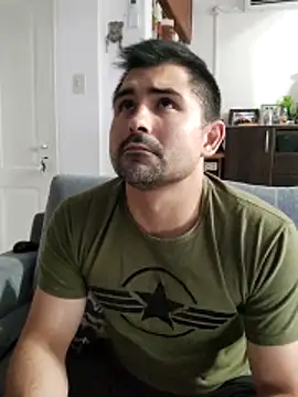 Bradd 32 online show from 12-20-25, 02:18