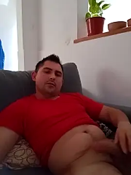 Snapshot of Bradd_32 chatting on 05-10-26, 05:51 Bradd 32 online show from 05-10-26, 05:51