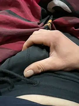 Snapshot of adiluci1 chatting on 03-15-26, 03:12 adiluci1 online show from 03-15-26, 03:12