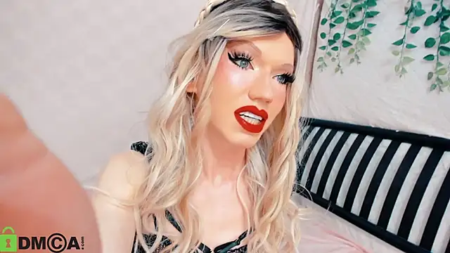Snapshot of Mia_Miss_Sensual chatting on 07-02-26, 10:16 Mia Miss Sensual online show from 07-02-26, 10:16